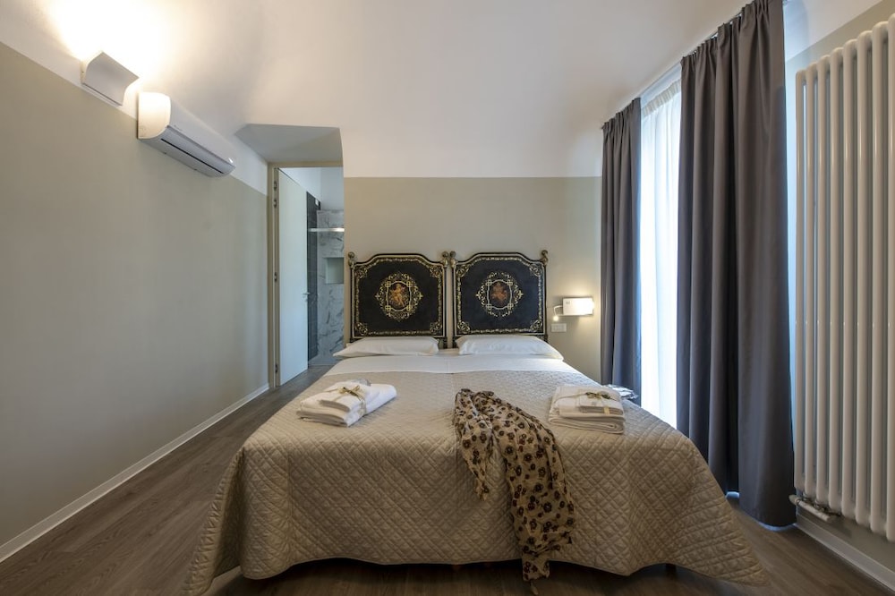Deluxe Double Or Twin Room (Lucia) photo 1