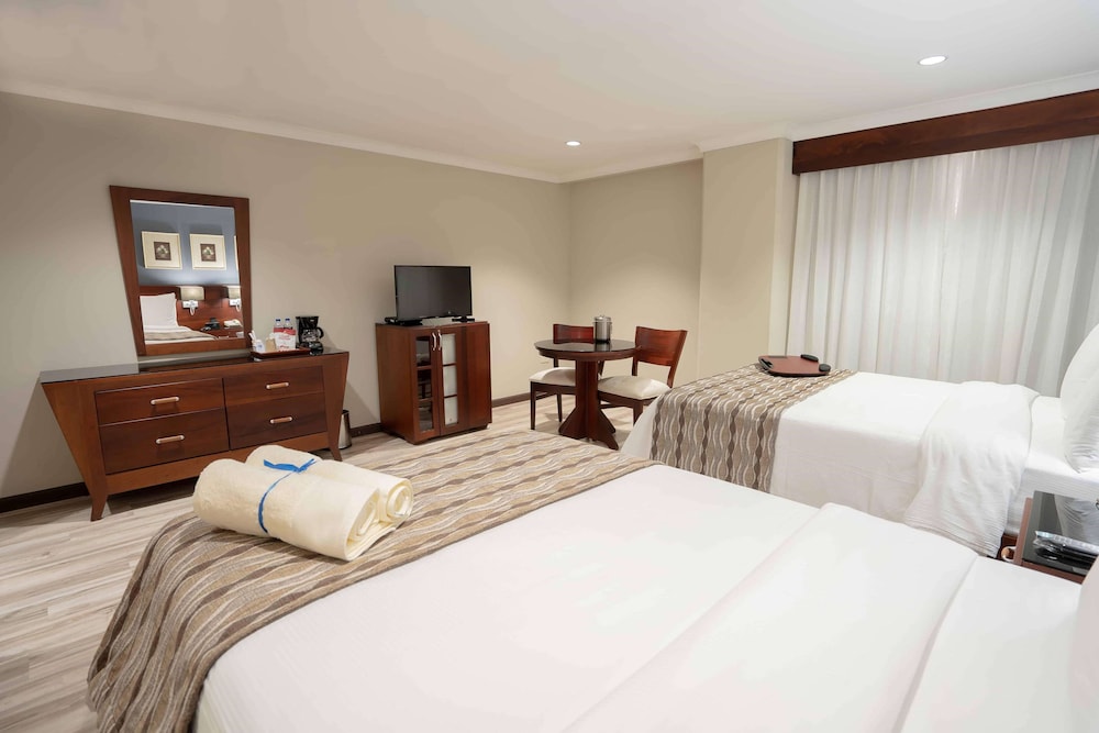 Deluxe Room, 1 King Bed (Executive)