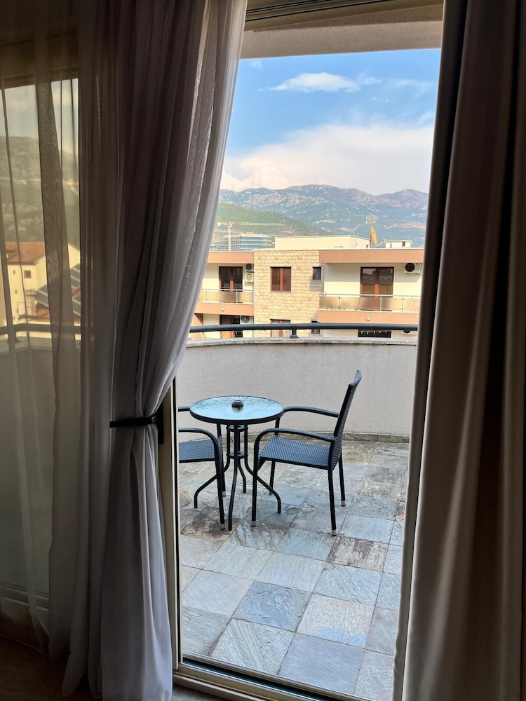Luxury Double Room, Balcony, Sea View photo 3