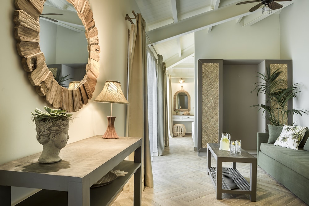 Master Suite, Sea View - Photo 5