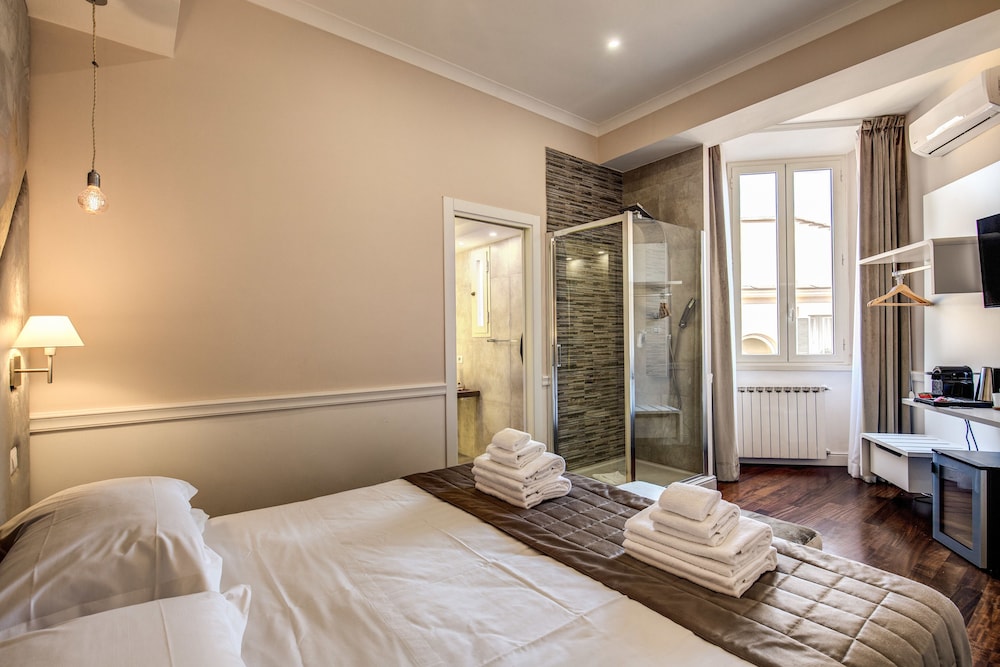 Double Room (Shower) photo 1