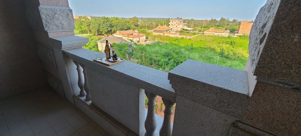 Deluxe Suite, 1 Bedroom Suite, 2 Single Beds, Balcony - Photo 24