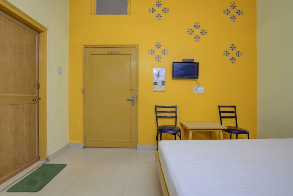 Standard Double Room - Photo 7