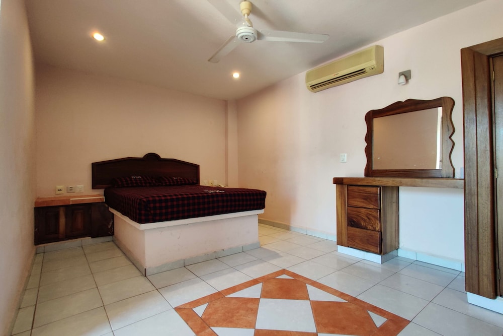 Standard Room - Photo 1