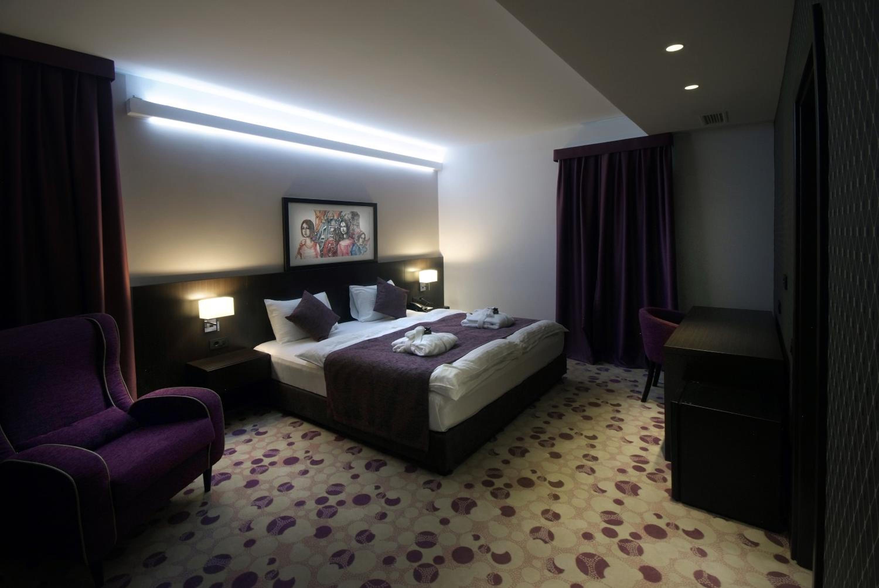 Luxury Suite photo 3