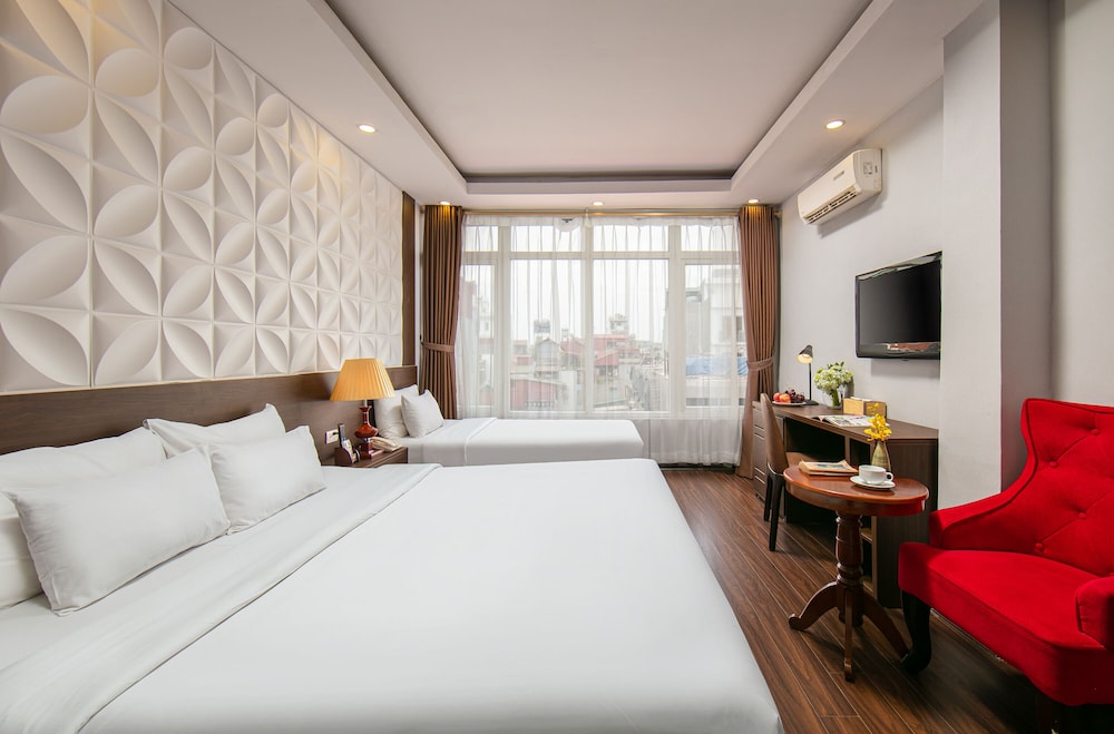 Family Room, City View