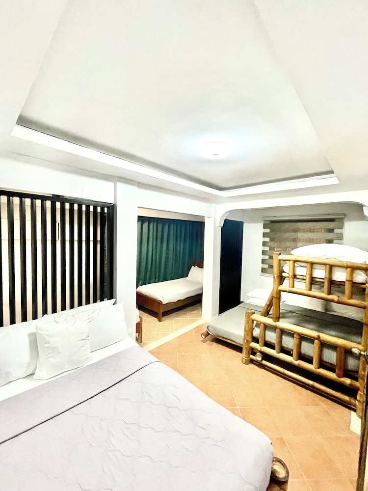 Family Room - Photo 1