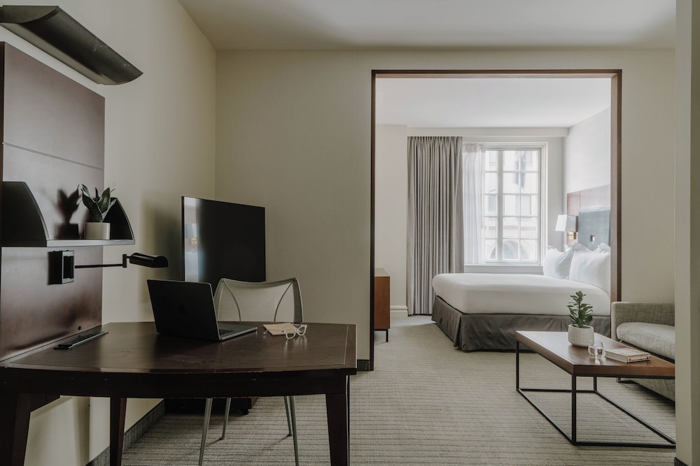 Suite, 1 Queen Bed, Kitchenette - Photo 5