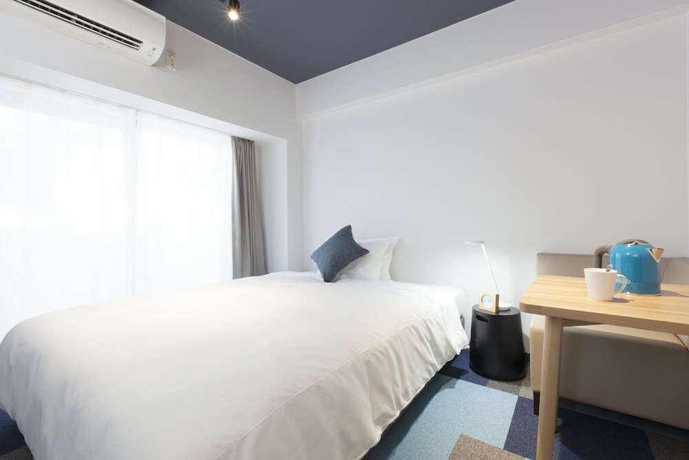 Double Room, Non Smoking, Kitchenette (10 min train ride to/from Shibuya) with Washers & Dryers