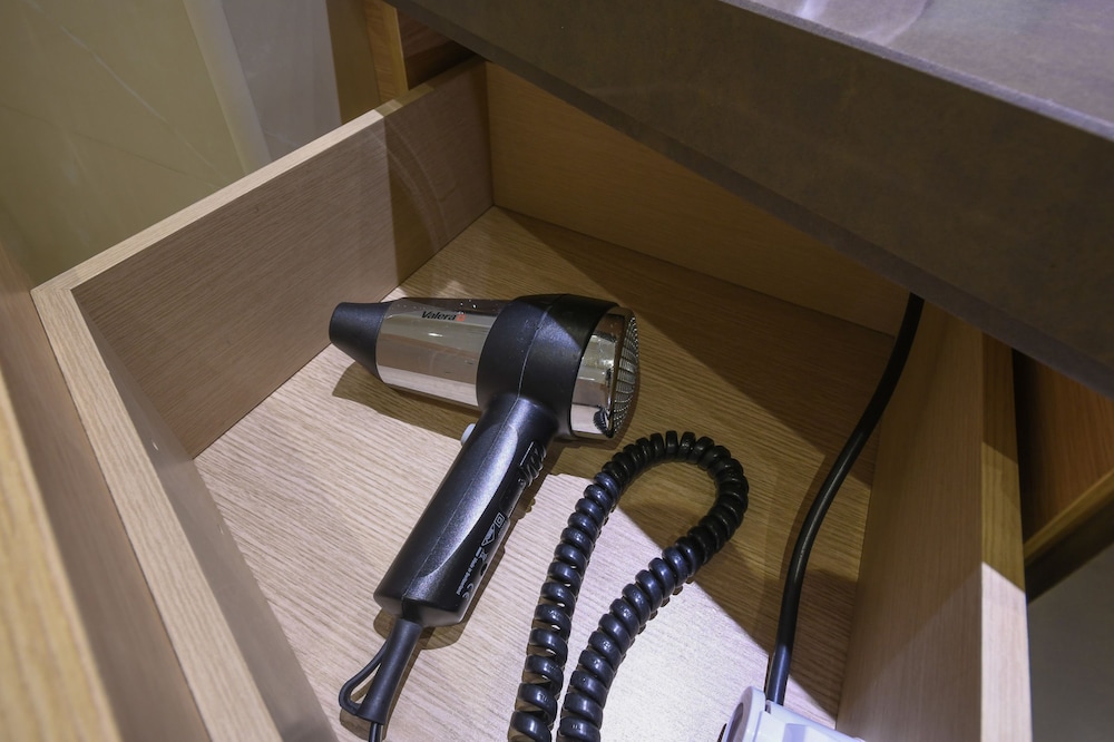 Classic Double or Twin Room - Photo 7