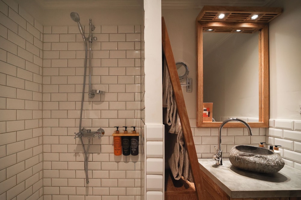 Twin Room - Photo 5