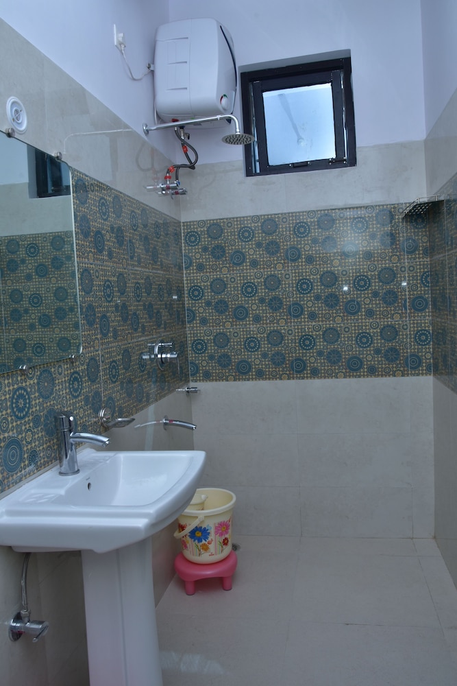 Standard Room photo 3