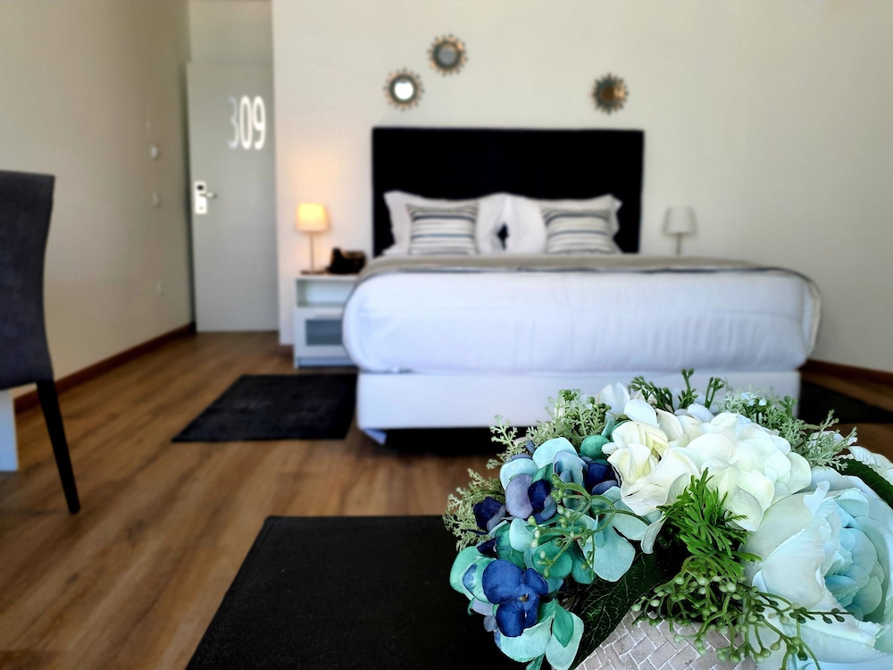 Panoramic Suite - Photo 4