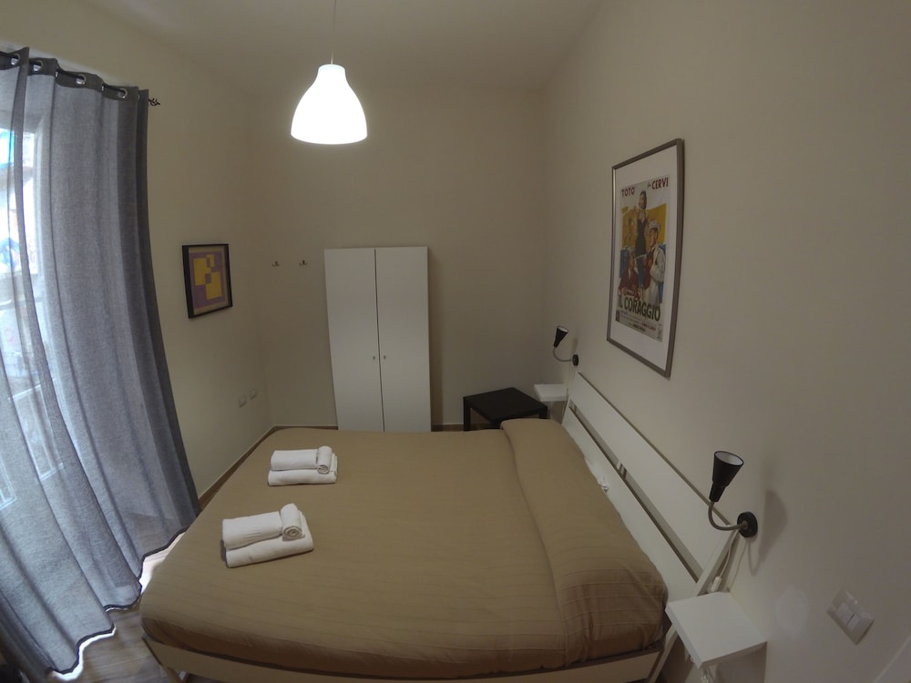 Standard Double Room, Shared Bathroom