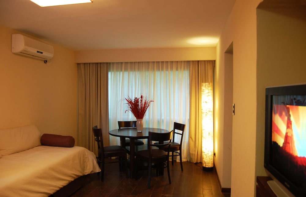 Superior Apartment, 2 Bedrooms, Jetted Tub photo 3