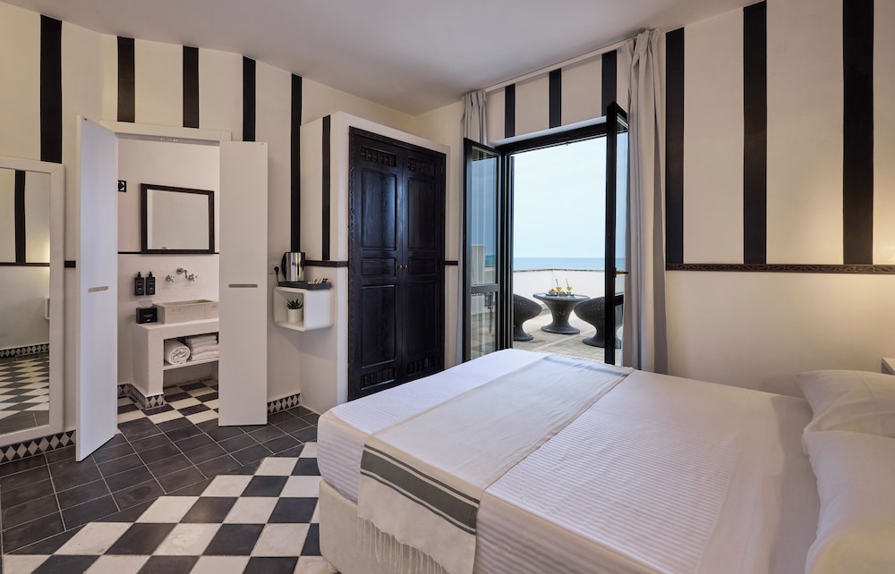 Chambre Standard, terrasse, vue plage (beach access)