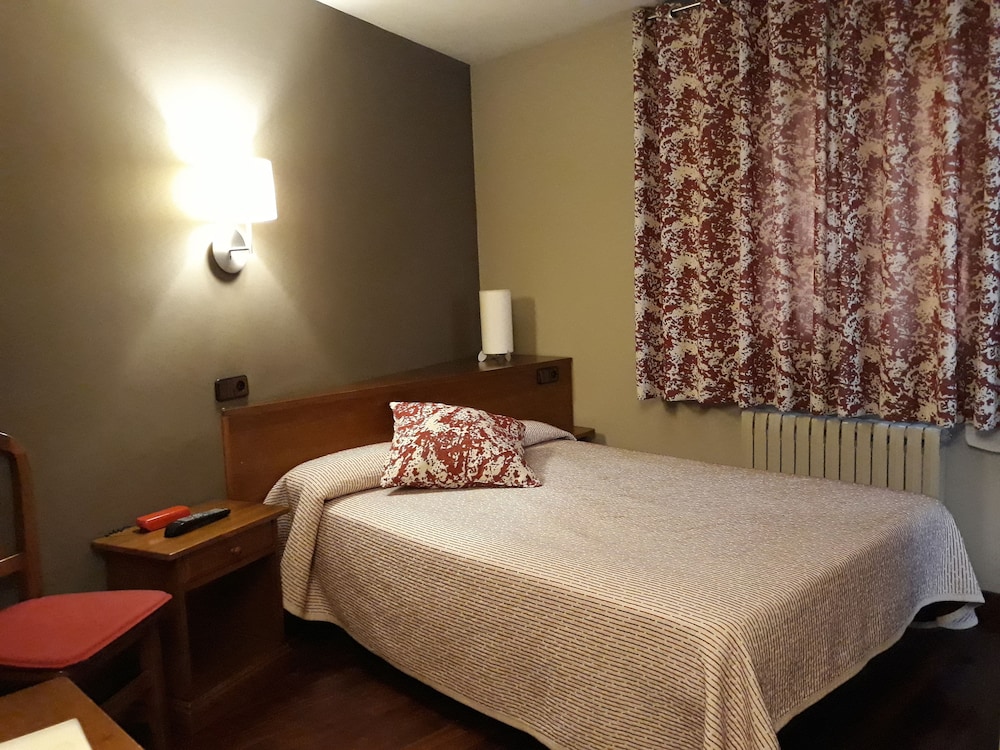 Single Room, Courtyard View