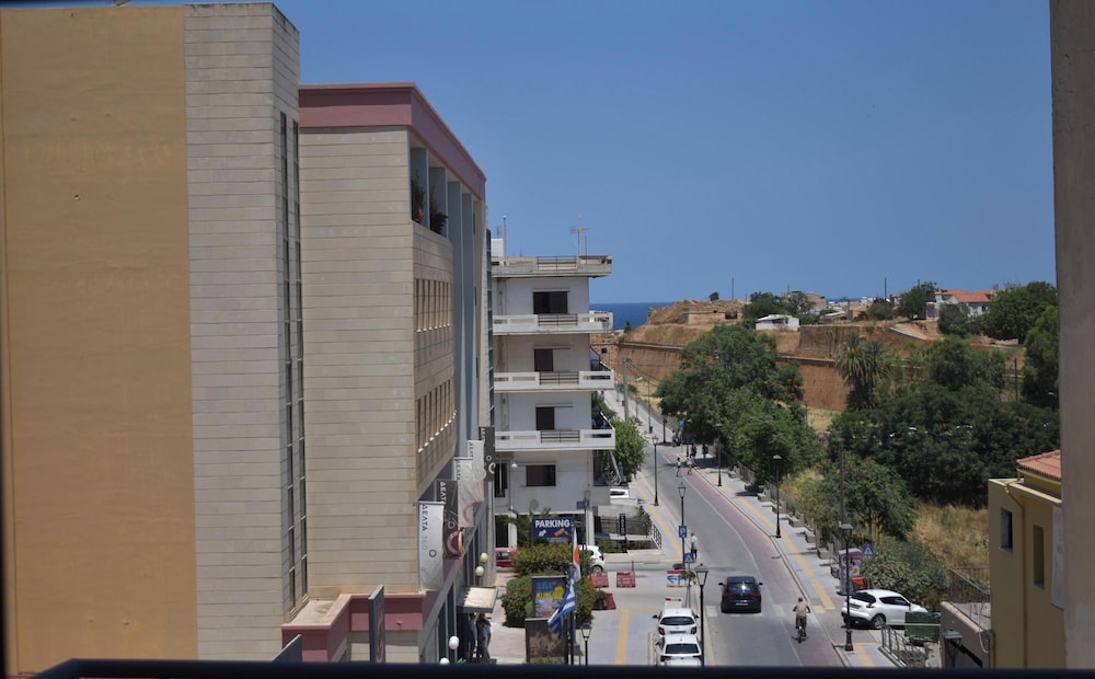Comfort Apartment, City View