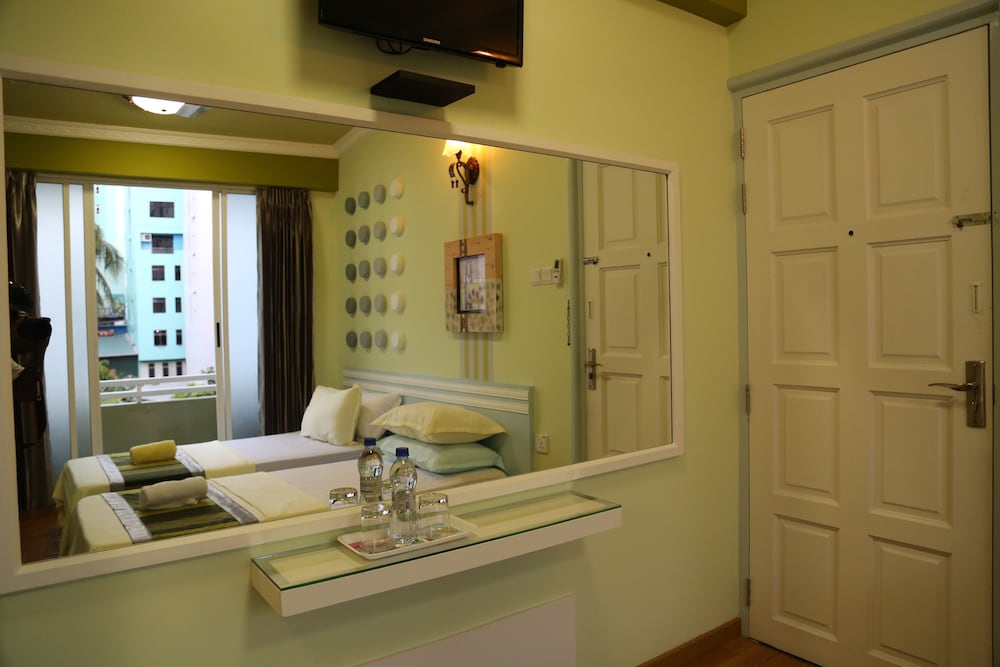 Deluxe Double Or Twin Room, City View