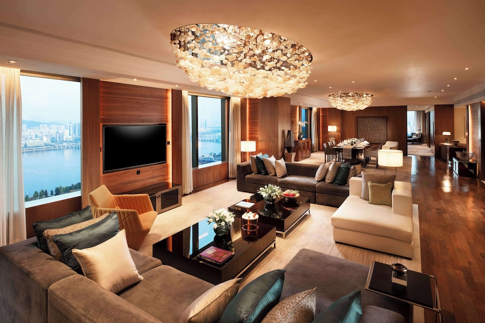Penthouse Suite, 1 King Bed