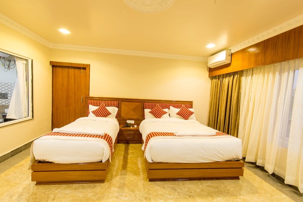 Deluxe Room - Photo 2