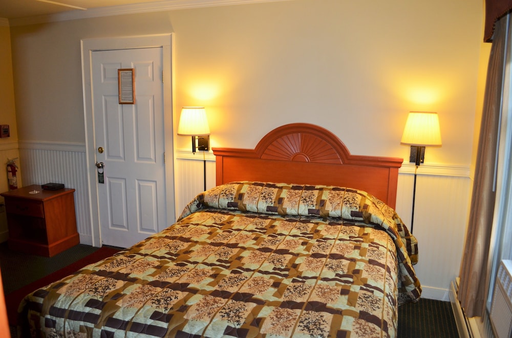 Suite 117 Upstairs photo 3