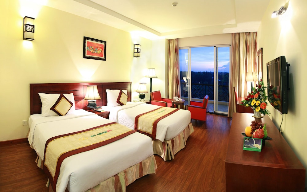 Superior Twin Room, Front View photo 1