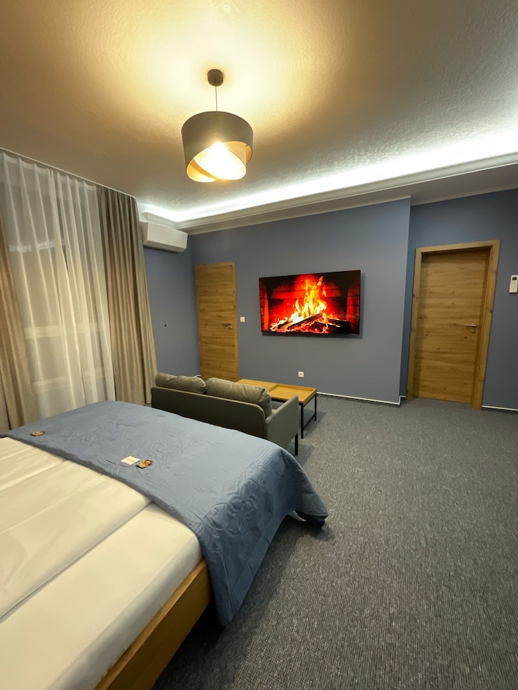 Luxury Double Room, Non Smoking, Connecting Rooms photo 1