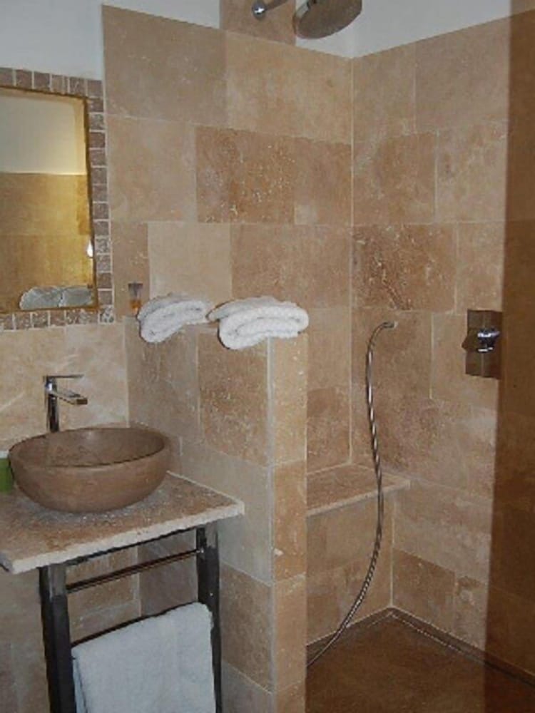 Suite (L’oliveraie) photo 2