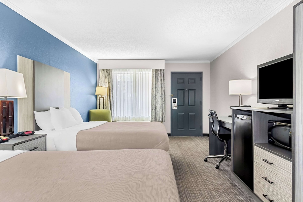 Quality Inn & Suites Florence Civic Center, Photo 5