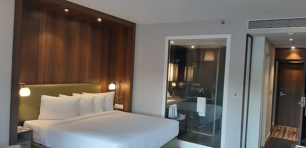 Deluxe Room - Photo 3