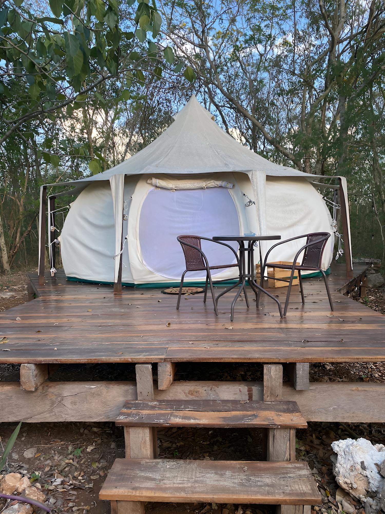 Family Tent, 2 Queen Beds, Non Smoking, Garden View photo 3
