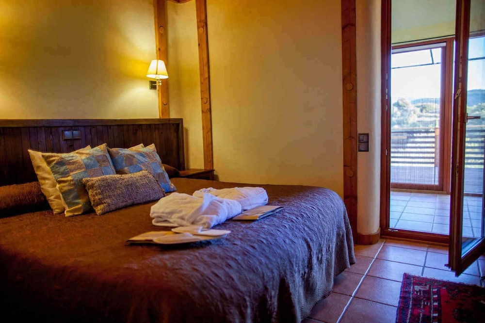 Double Room, Balcony, Mountain View photo 2