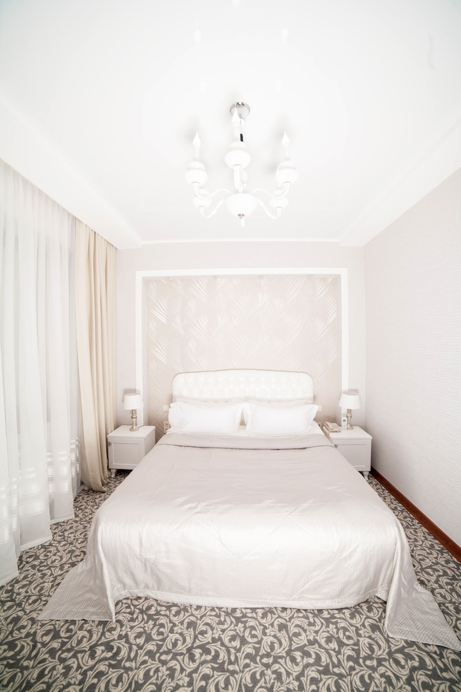 Luxury Suite photo 3