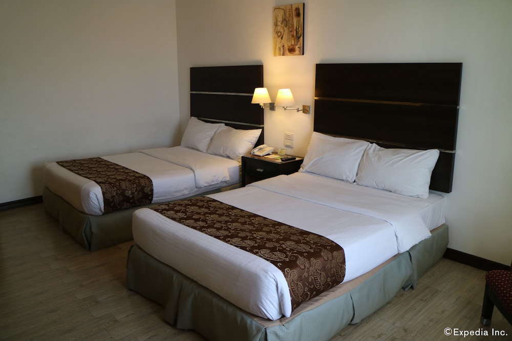 Business Room, 2 Double Beds, Non Smoking - Photo 7