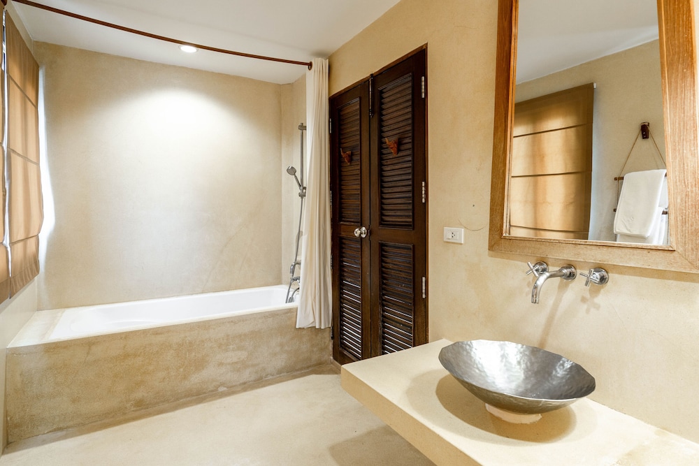 AANA Grand Deluxe Double or Twin Room - Photo 4