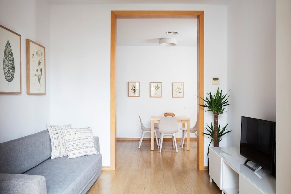 Superior Apartment, 2 Bedrooms, Balcony, City View photo 2