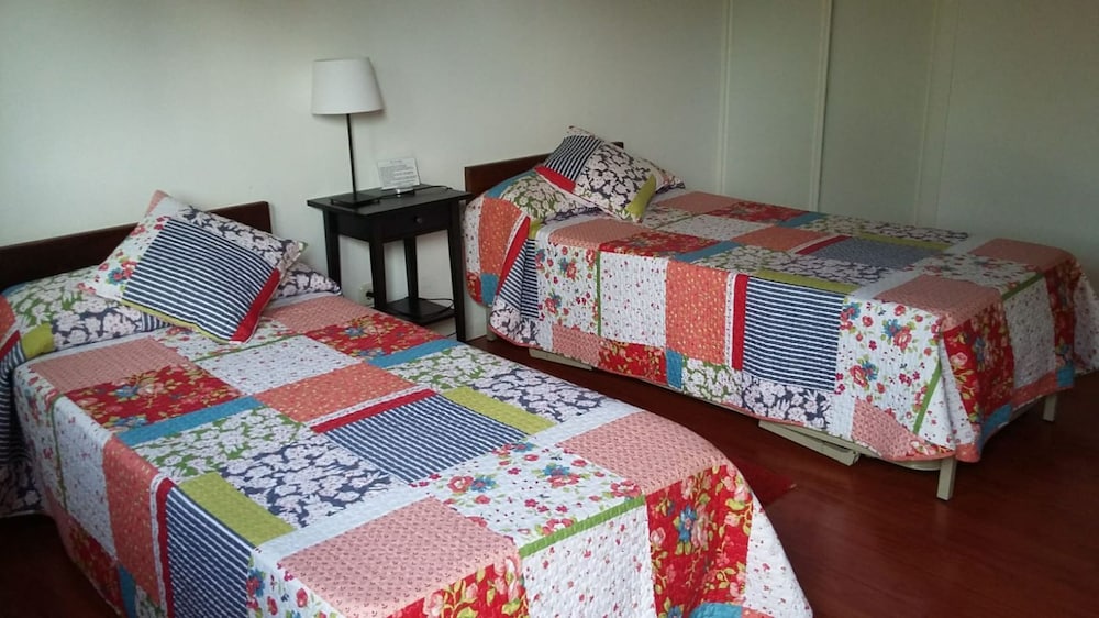 Bungalow, 2 Twin Beds, Mountain View
