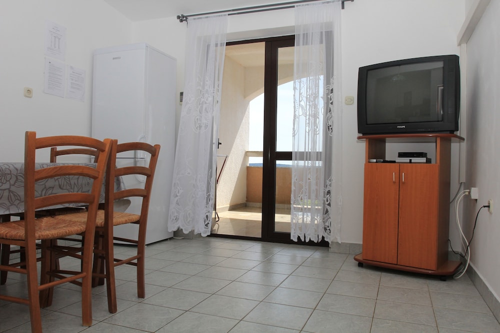Apartment, 2 Bedrooms, Sea View photo 2
