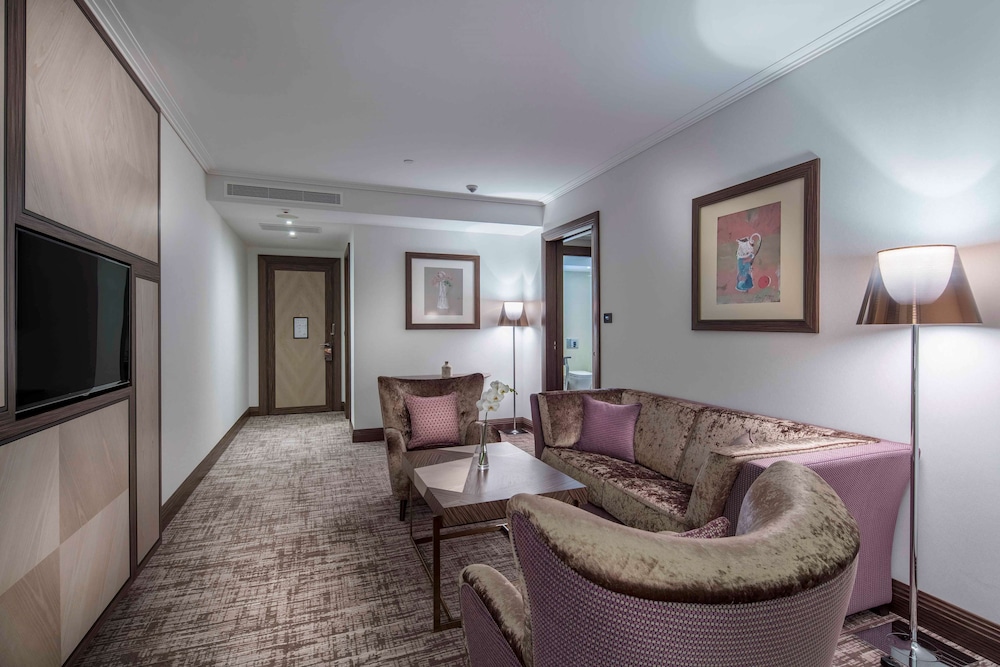 Suite, 1 Bedroom, Kitchen - Photo 6