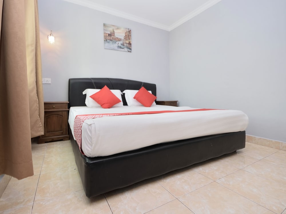 Deluxe Double Room, 1 King Bed photo 2