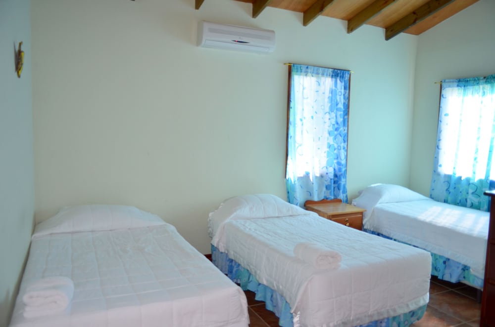 Standard Room, 2 Double Beds