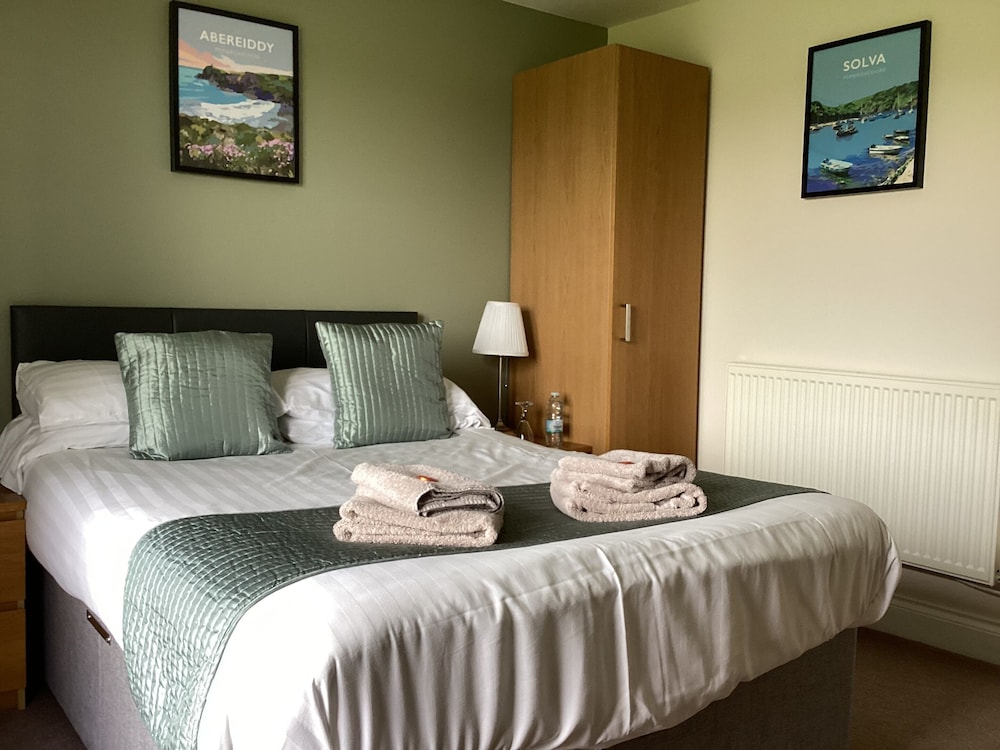 Suite, Ensuite (One Bedroom) photo 1