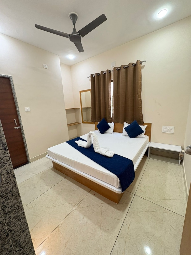 Deluxe Double Room photo 3