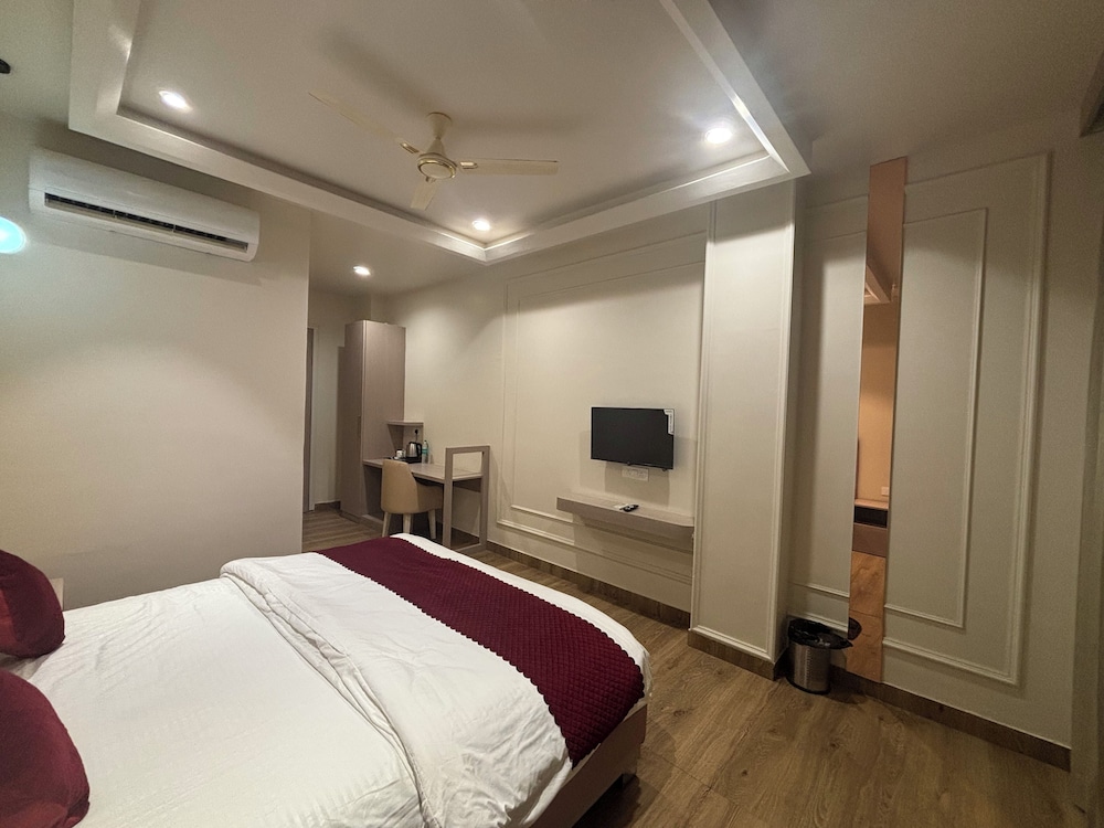 Deluxe Double Room photo 2