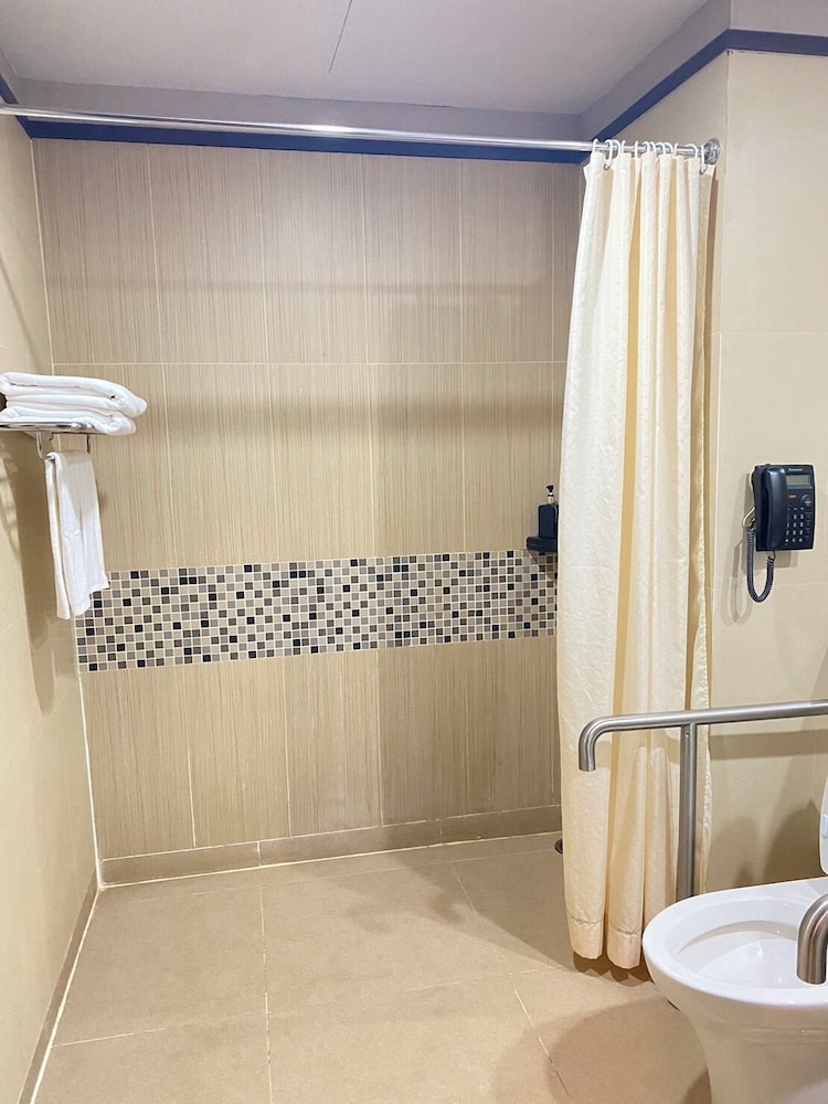 Triple Room - Photo 7