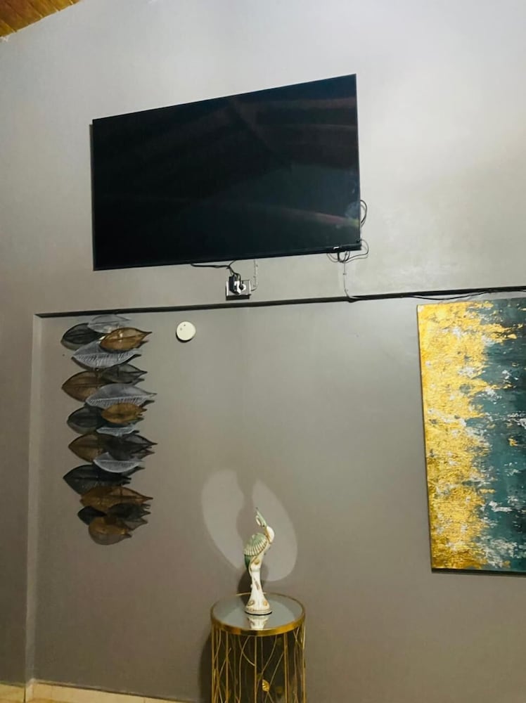 Apartment, 1 Bedroom, Kitchen, Garden Area photo 2
