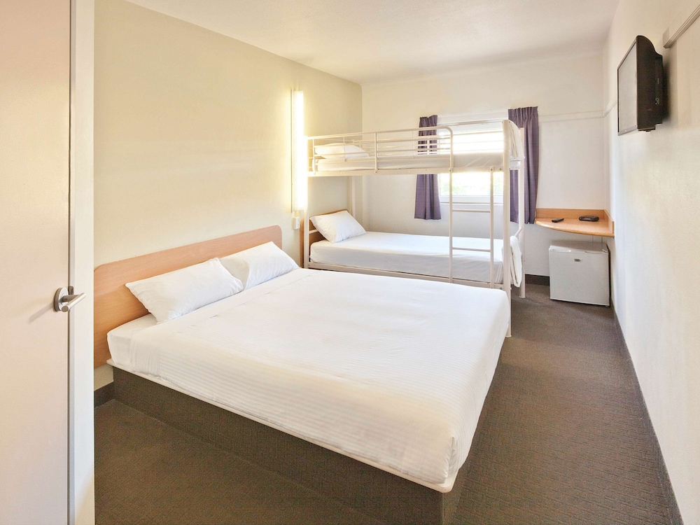 Room, Multiple Beds photo 3