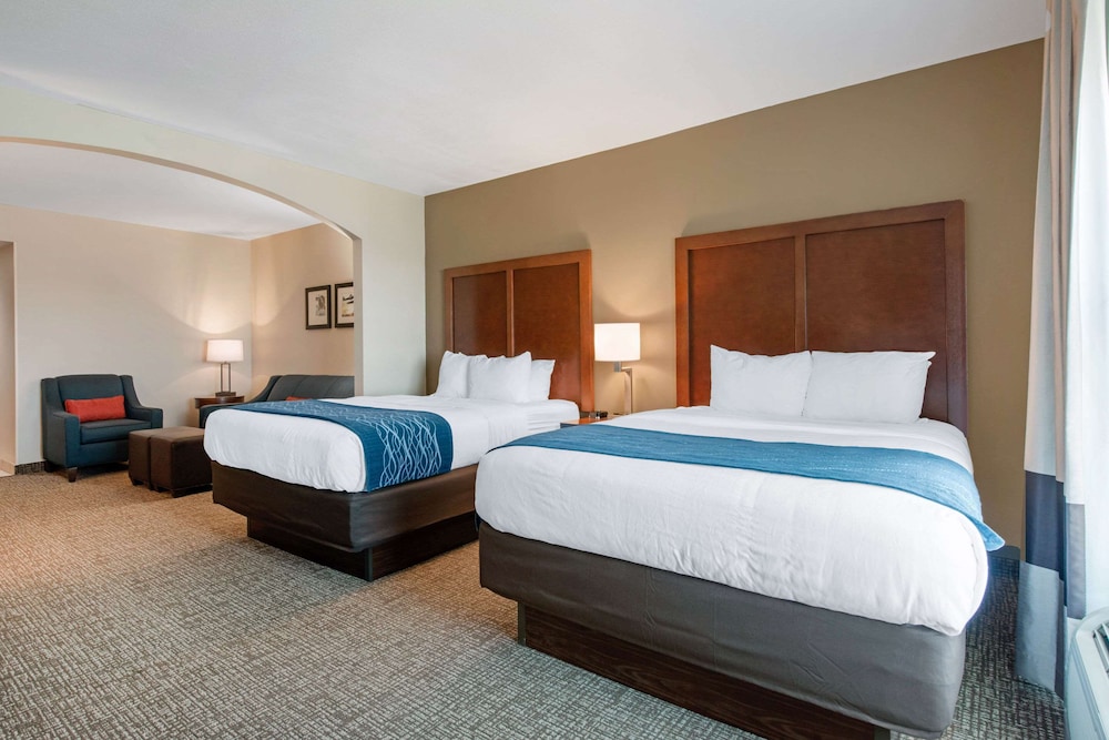 Room, 2 Queen Beds photo 3