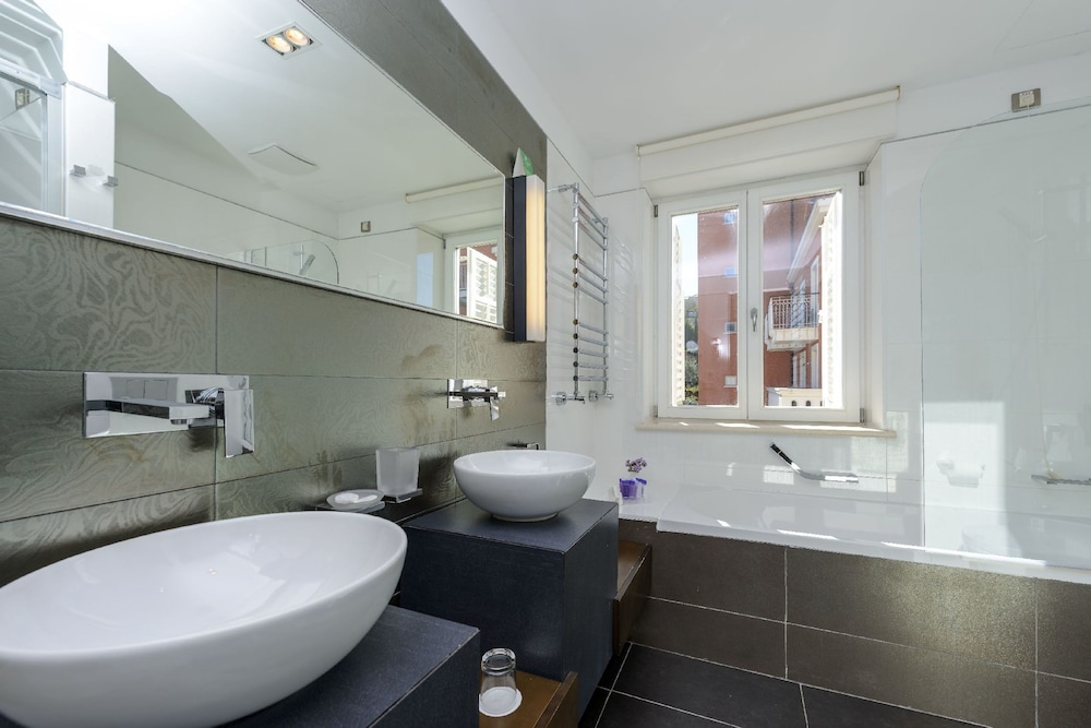 Superior Room - Photo 9